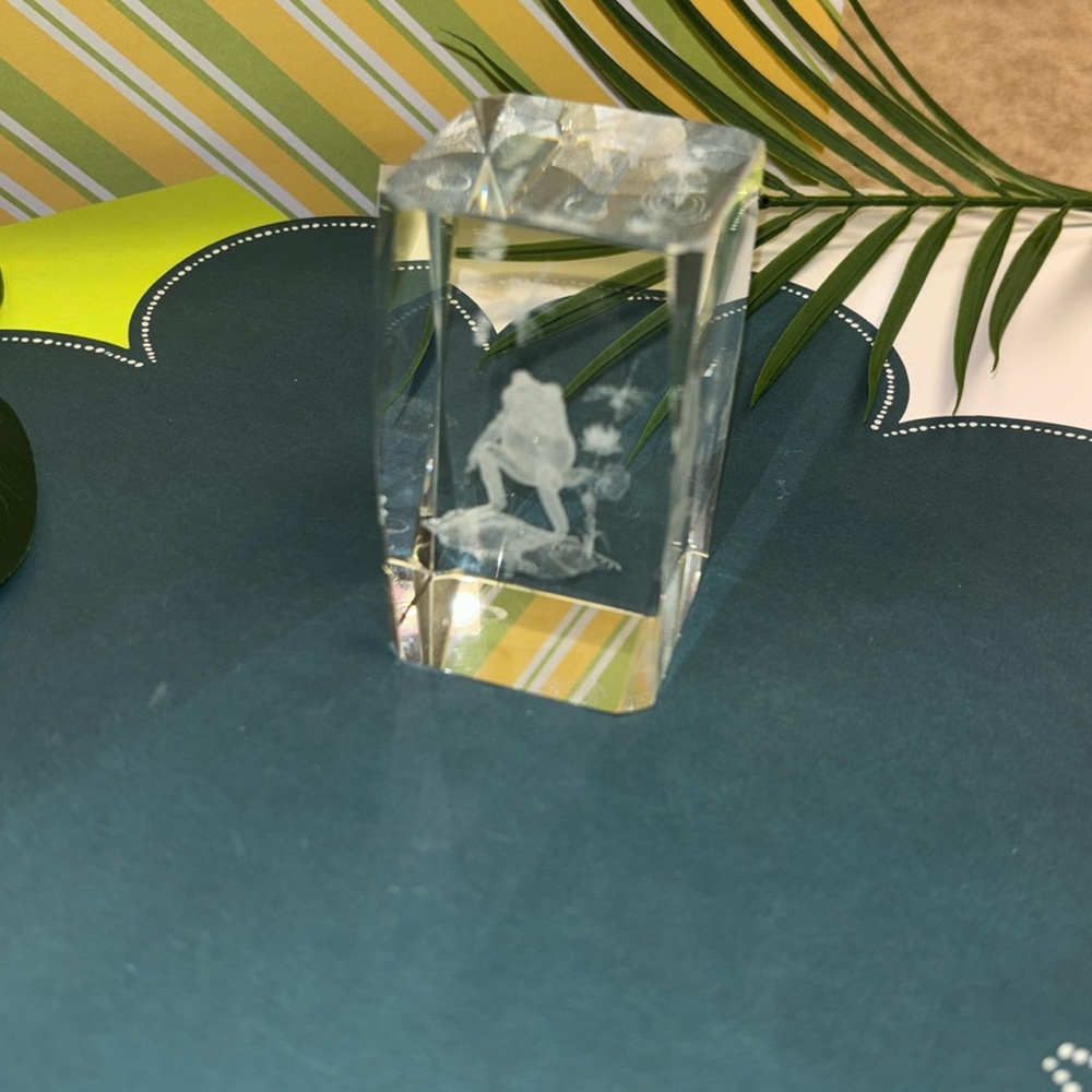Beautifully unique Frog prism